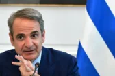Συντάξεις χηρείας: Μένει το 70% μετά την τριετία – Μητσοτάκης: «Δεν θα επιστραφεί ούτε ένα ευρώ»