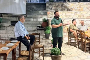 ΠΑΣΟΚ: Παρουσίαση του προγράμματος στην Πλατανόβρυση με κεντρικό ομιλητή τον Μιχάλη Καρχιμάκη