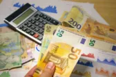 Φορολογούμενος ελέγχει την επιστροφή φόρου και τα στοιχεία IBAN στην πλατφόρμα myAADE