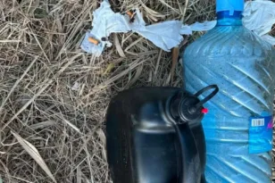Τα ύποπτα αντικείμενα που εντοπίστηκαν στον χώρο στάθμευσης του λιμανιού της Λευκίμμης
