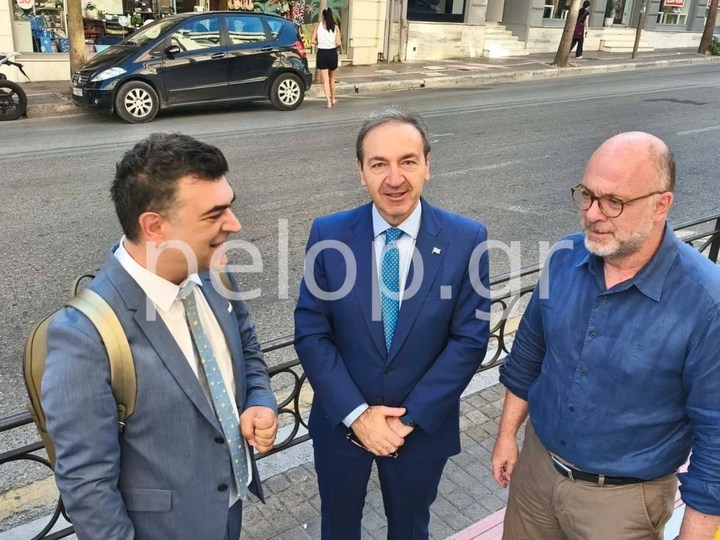 Στο Δικαστικό Μέγαρο Πατρών ο Ιωάννης Μπούγας Στο Δικαστικό Μέγαρο Πατρών ο Ιωάννης Μπούγας