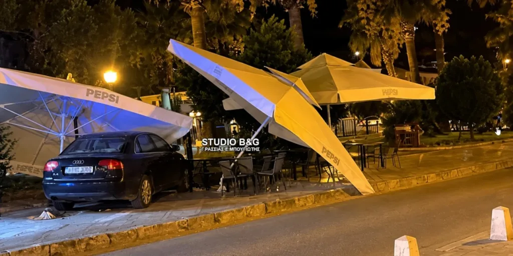 Ναύπλιο: Αυτοκίνητο «καρφώθηκε» σε τραπεζοκαθίσματα πιτσαρίας – Από τύχη δεν υπήρξαν θύματα ΦΩΤΟ Ναύπλιο: Αυτοκίνητο «καρφώθηκε» σε τραπεζοκαθίσματα πιτσαρίας – Από τύχη δεν υπήρξαν θύματα ΦΩΤΟ