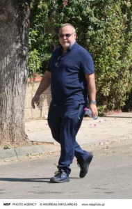 «Μπαμπά μου είχες υποσχεθεί ότι θα κακομάθεις τα εγγόνια σου και θα με βασανίσεις», συγκλόνισε στον επικήδειο ο γιος του Λορέντζο Καριέρε, ΦΩΤΟ