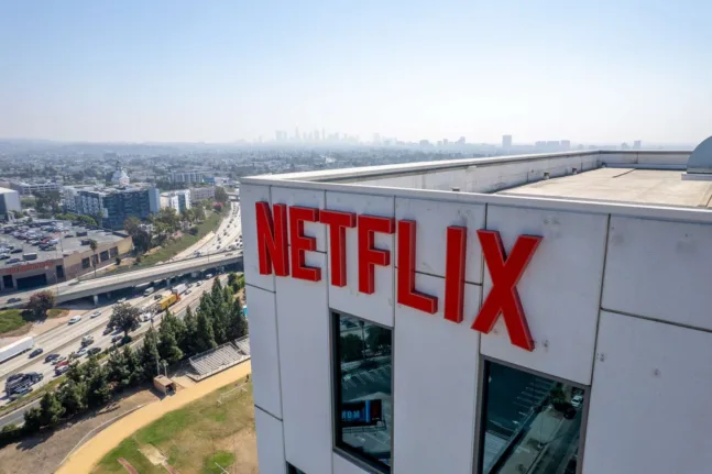Netflix: Εκατομμύρια πατούν «play», όλο και λιγότεροι περιμένουν τη δεύτερη σεζόν