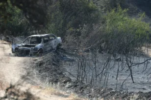 Φωτιά στο Ωραιόκαστρο: Χωρίς ενεργό μέτωπο στο δάσος, φλέγονται δύο εργοστάσια – Τοξικό νέφος κάλυψε τη Θεσσαλονίκη