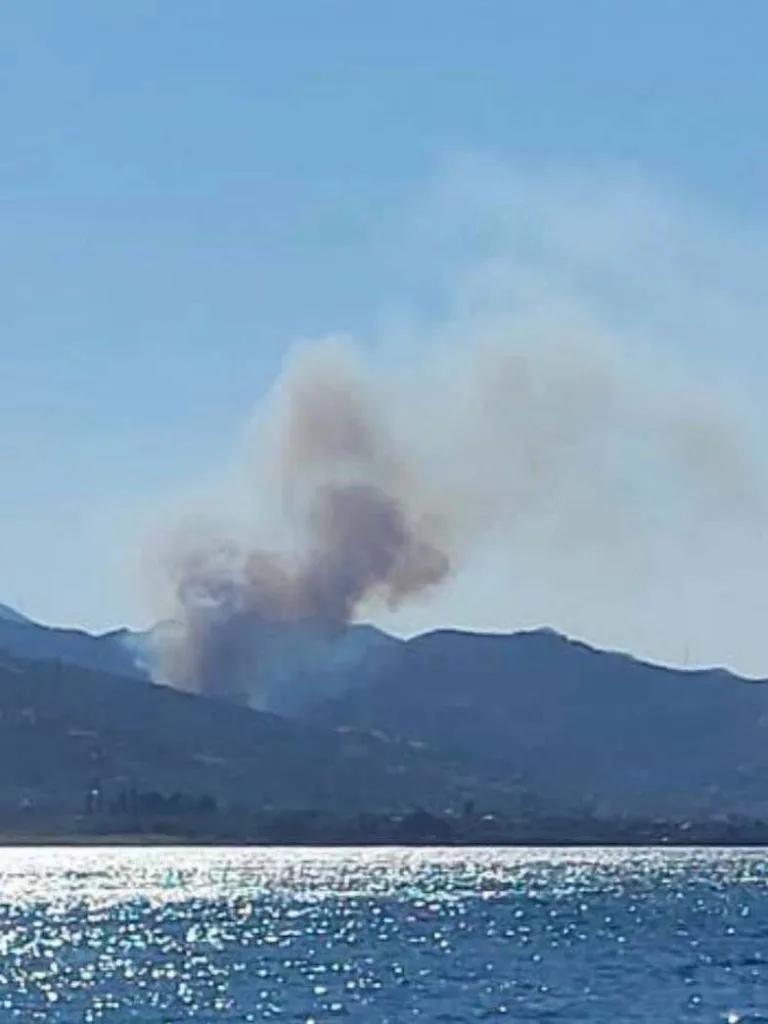 Αιγιάλεια: Φωτιά πάνω από την Ακολη - Μήνυμα από το 112 – Μεγάλη κινητοποίηση της Πυροσβεστικής Αιγιάλεια: Φωτιά πάνω από την Ακολη - Μήνυμα από το 112 – Μεγάλη κινητοποίηση της Πυροσβεστικής