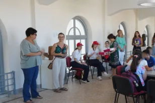 Πάτρα: Εκπαιδευτικός περίπατος στο ιστορικό κέντρο για τα παιδιά των δημοτικών κατασκηνώσεων