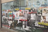 Πάτρα: Η πόλη των αφισών – Θέατρα, συναυλίες και καλέσματα πάνω στους τοίχους