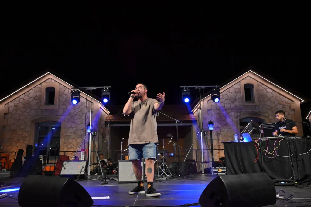 Πάτρα: Η νύχτα που η hip-hop δεν έκανε πίσω – Η Μάγδα Φύσσα στα Παλαιά Σφαγεία ΦΩΤΟ Πάτρα: Η νύχτα που η hip-hop δεν έκανε πίσω – Η Μάγδα Φύσσα στα Παλαιά Σφαγεία ΦΩΤΟ