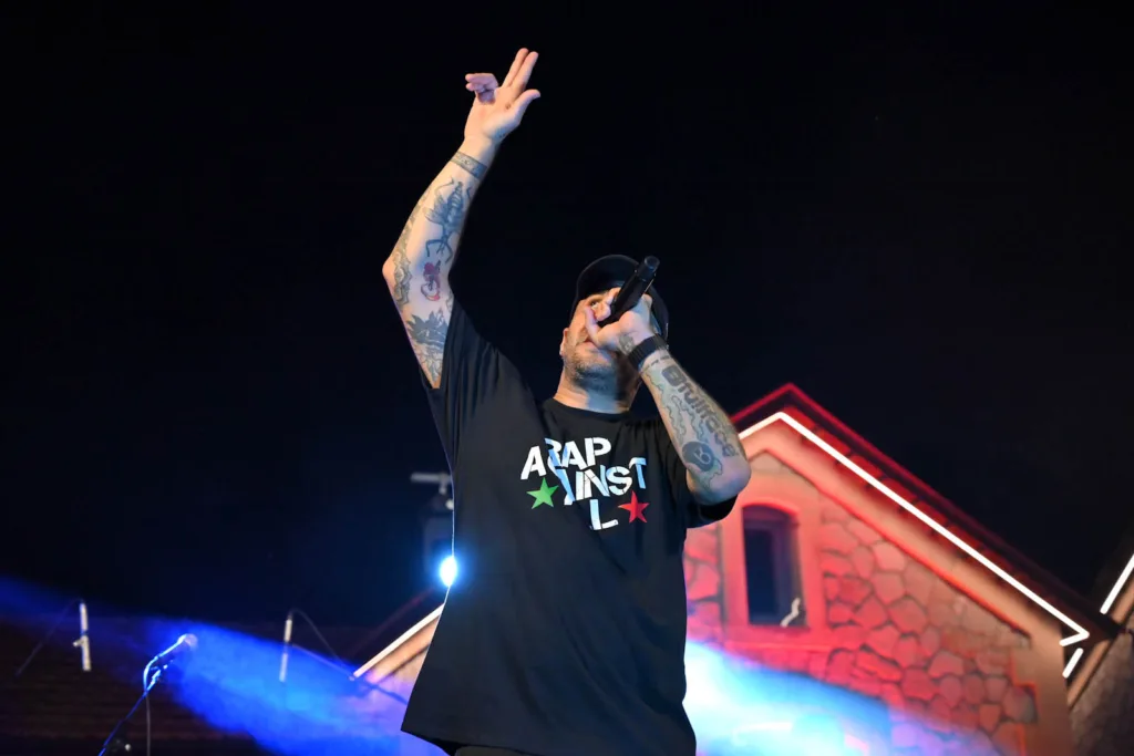 Πάτρα: Η νύχτα που η hip-hop δεν έκανε πίσω – Η Μάγδα Φύσσα στα Παλαιά Σφαγεία ΦΩΤΟ