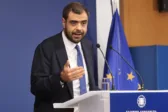 Μαρινάκης για «σπιτάκια ανακύκλωσης»: "Κάθε δαπάνη θα περνά από εγκεκριμένο σχέδιο"