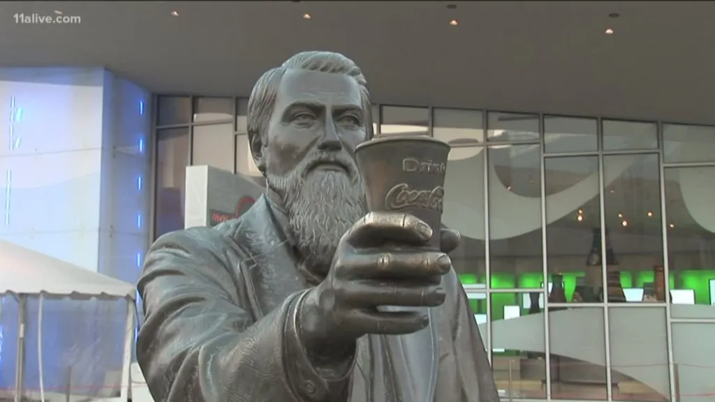 Ο φαρμακοποιός που έφτιαξε την Coca-Cola και δεν πρόλαβε τον μύθο της