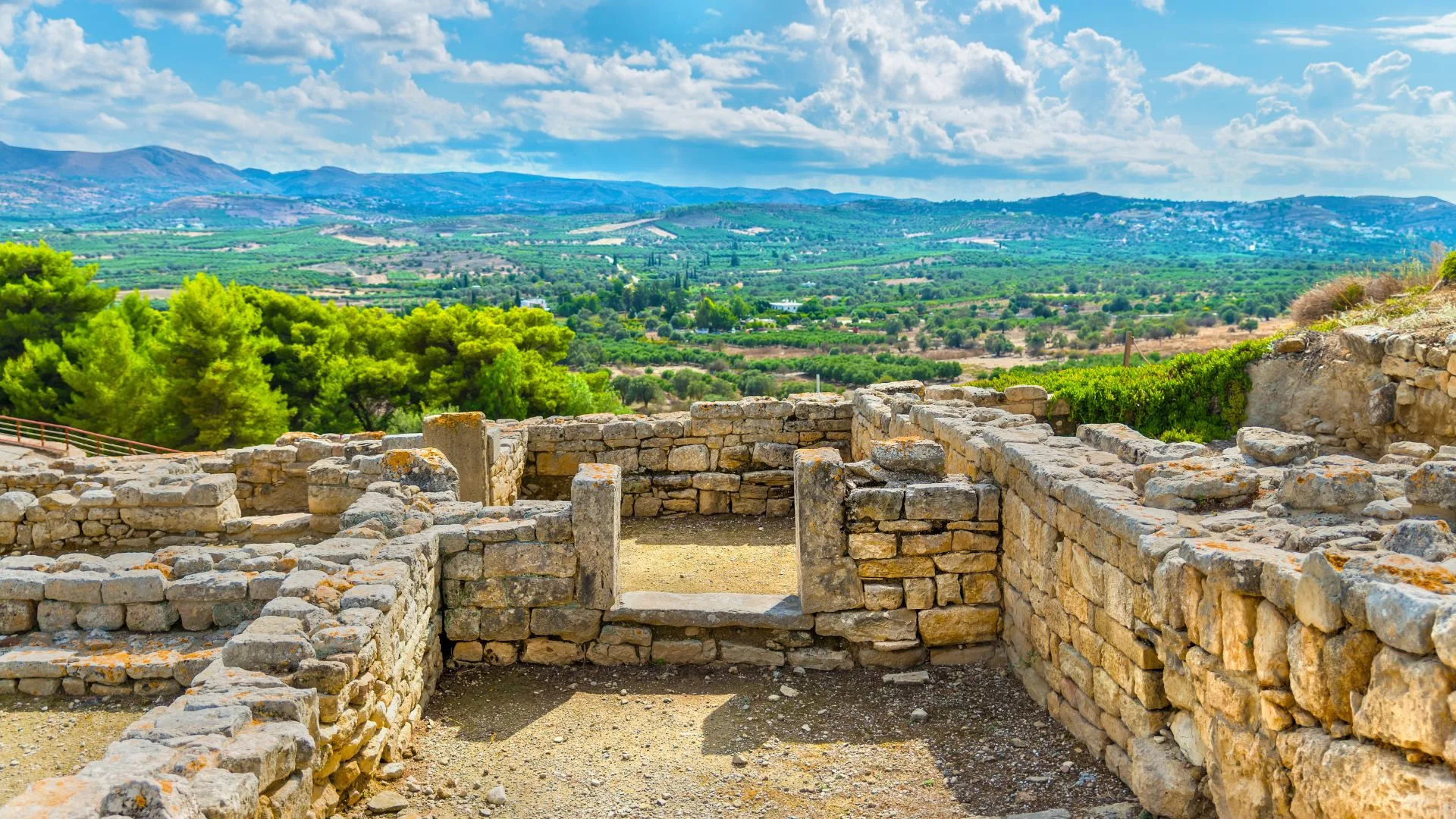 Αγία Γαλήνη: Το χωριό της Κρήτης που σε κάνει να θέλεις να μείνεις για πάντα Αγία Γαλήνη: Το χωριό της Κρήτης που σε κάνει να θέλεις να μείνεις για πάντα