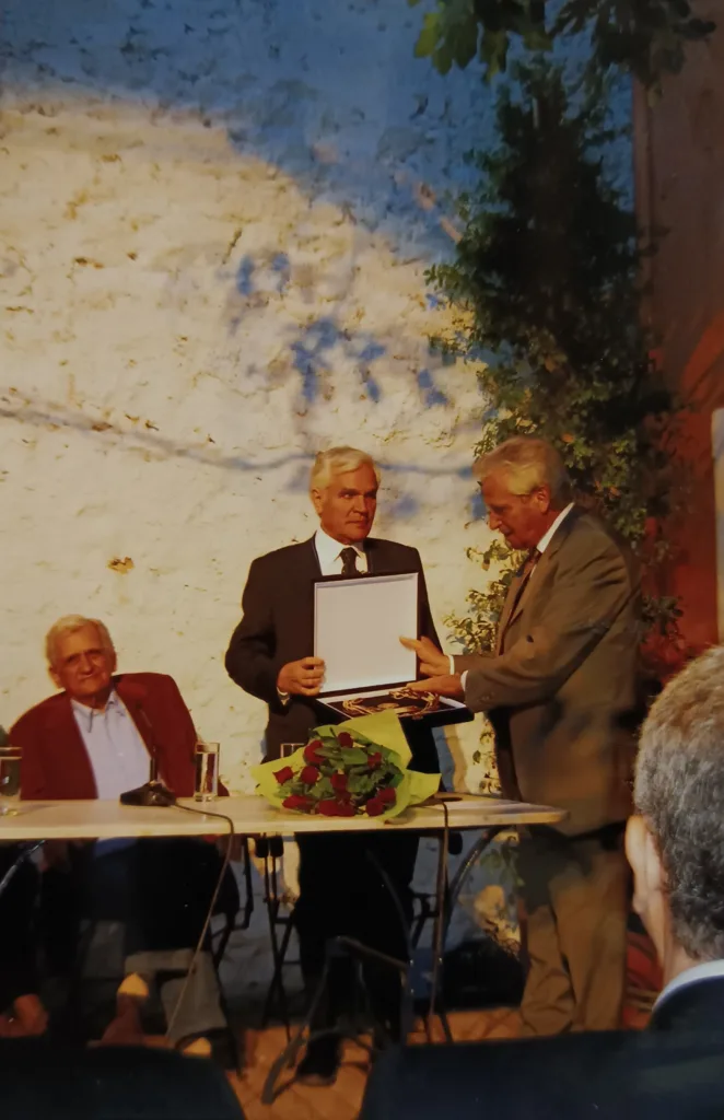 45 χρόνια Πολύεδρο: Η Πάτρα ξανανοίγει το άλμπουμ της Κανακάρη ΦΩΤΟ 45 χρόνια Πολύεδρο: Η Πάτρα ξανανοίγει το άλμπουμ της Κανακάρη ΦΩΤΟ