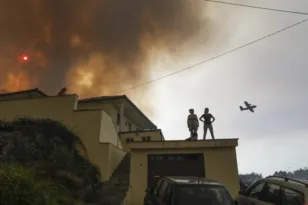 Ευρώπη: Μάχη με φλόγες σε Γαλλία, Ισπανία και Πορτογαλία, μέτωπο 13.000 στρεμμάτων