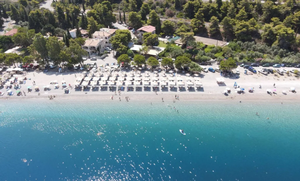 Αχαΐα: 7 παραλίες που αξίζει να ανακαλύψεις αυτό το καλοκαίρι Αχαΐα: 7 παραλίες που αξίζει να ανακαλύψεις αυτό το καλοκαίρι