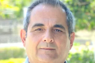Ο πρόεδρος του τμ. Φυσικής του Πανεπιστημίου Πατρών Κώστας Ψυχαλίνος στην «Π»: Στόχος μας η ενίσχυση της ερευνητικής παραγωγής