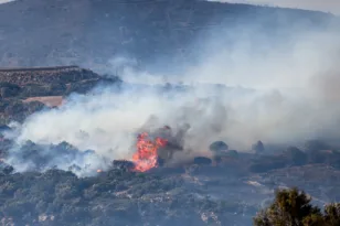 Φωτιά στο Ρέθυμνο: Μάχη για τρίτη ημέρα με το κύριο μέτωπο στην Αγία Παρασκευή – Οι φλόγες πλησιάζουν σπίτια