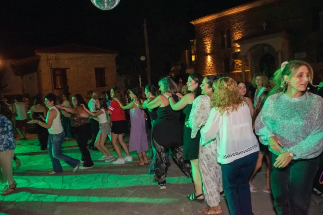 Αιγιαλεία: Το Disco Party της Σελιάνας έσπασε τα ντεσιμπέλ ΦΩΤΟ
