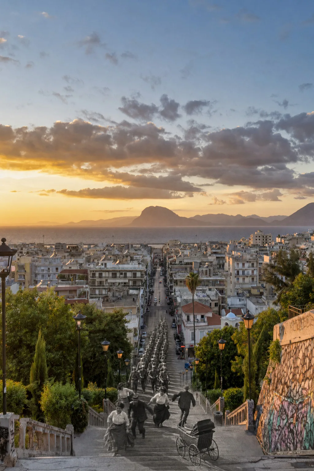 Οι σκάλες της Πάτρας όπως δεν τις έχουμε ξαναδεί: Τέσσερις θρυλικές ταινίες ζωντανεύουν στην πόλη Οι σκάλες της Πάτρας όπως δεν τις έχουμε ξαναδεί: Τέσσερις θρυλικές ταινίες ζωντανεύουν στην πόλη