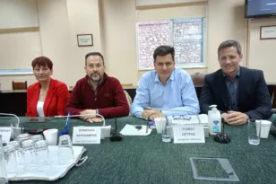 σπιράλ: Να πάψει ο κ. Πελετίδης να τιμωρεί την πόλη και τους δημότες με τις εκδικητικές αποφάσεις του,