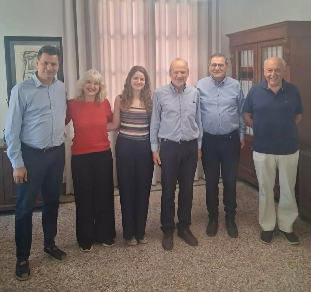 σπιράλ: Νέα περίοδος με ορκωμοσία Νταλαπέρα και ενεργοποίηση της νέας Πολιτικής Γραμματείας σπιράλ: Νέα περίοδος με ορκωμοσία Νταλαπέρα και ενεργοποίηση της νέας Πολιτικής Γραμματείας