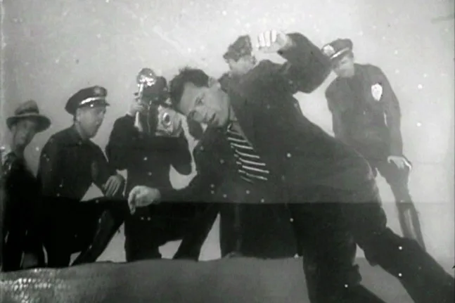 Ο Joe Gillis στην πισίνα του Sunset Boulevard – Νεκροί αφηγητές στον κινηματογράφο