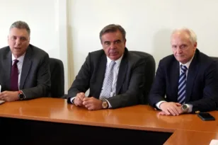 ΕΦΕΤ: 40 νέοι ελεγκτές στη μάχη για τα τρόφιμα – Στο μικροσκόπιο τα σχολικά κυλικεία