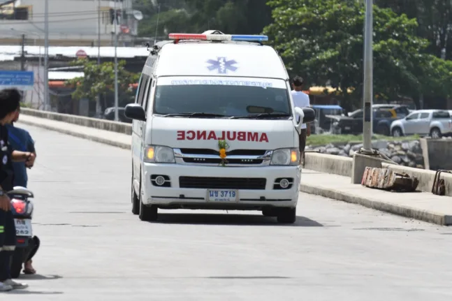 Ταϊλάνδη: Οκτώ νεκροί μοναχοί μετά από παράσυρση από αγροτικό που οδηγούσε 11χρονος