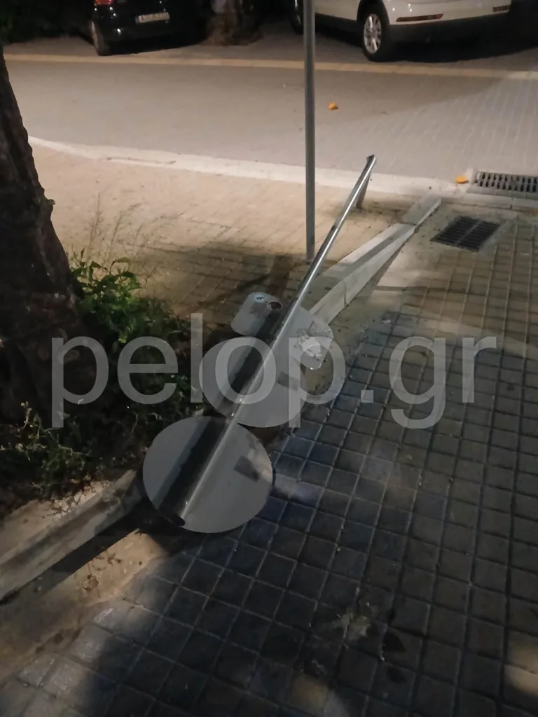 Πάτρα: Ξηλώνουν τις πινακίδες στην Τριών Ναυάρχων - Περίοικοι καταγγέλλουν οργανωμένο σχέδιο βανδαλισμών