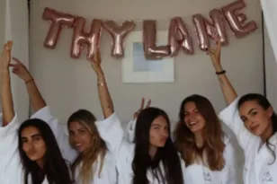 Η «πιο όμορφη κοπέλα στον κόσμο» έκανε μπάτσελορ μετά τον γάμο της – Οι φωτογραφίες