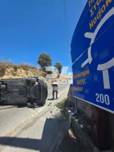 Αυτοκίνητο στο Ηράκλειο τούμπαρε και παρέσυρε πεζή που υποβλήθηκε σε επέμβαση και είναι στη ΜΕΘ, ΦΩΤΟ