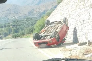 Χανιά: Αυτοκίνητο τούμπαρε στην Εξώπολη Αποκορώνου – Πυροσβεστική και Αστυνομία στο σημείο