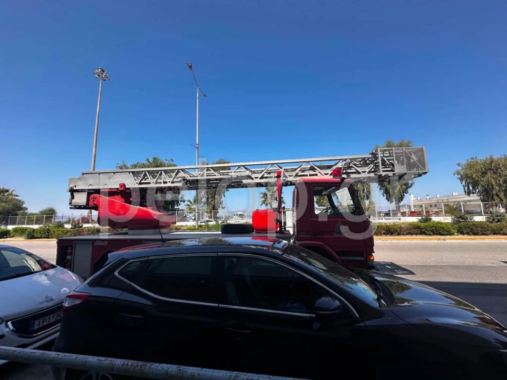 Φωτιά στο πάρκινγκ του Veso Mare στην Πάτρα – Άμεση κινητοποίηση της Πυροσβεστικής ΒΙΝΤΕΟ