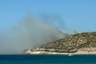 Φωτιά στην Κερατέα: Μήνυμα του 112 στον Χάρακα – Σε Red Code η Αττική