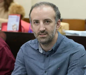 Δικαίωση και αποζημίωση γιατρού για υπερεργασία: Στο κόκκινο οι υγειονομικοί Δικαίωση και αποζημίωση γιατρού για υπερεργασία: Στο κόκκινο οι υγειονομικοί