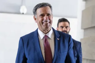 Μυστήριο στη Μόσχα: Ο επικεφαλής της CIA φέρεται να ταξίδεψε στη Ρωσία