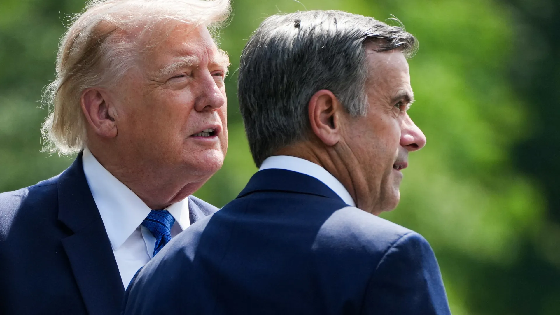 &Omicron; &Tau;&rho;&alpha;&mu;&pi; έ&sigma;&tau;&epsilon;&iota;&lambda;&epsilon; &tau;&omicron;&nu; &alpha;&rho;&chi;&eta;&gamma;ό &tau;&eta;&sigmaf; CIA &sigma;&tau;&eta; &Mu;ό&sigma;&chi;&alpha;: &laquo;Ί&sigma;&omega;&sigmaf; &pi;&rho;&omicron;&kappa;ύ&psi;&epsilon;&iota; &kappa;ά&tau;&iota;&raquo;