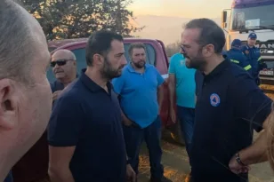 Σε κατάσταση ετοιμότητας η περιφέρεια Δ. Ελλάδας για τις φωτιές-Με υδροφόρες και οχήματα στηρίζει την πυρόσβεση