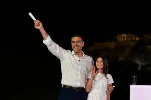Το τρίτο πολιτικό ντοκιμαντέρ της ΕΛΑΣ – Τσίπρας: «Να επιχειρήσουμε σε στέρεες βάσεις αυτή τη νέα προσπάθεια»