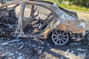Το σημείο της έκρηξης του αυτοκινήτου που μετέφερε τον διευθυντή της Uraldronzavod Βλαντίμιρ Τκατσούκ