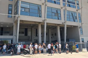 Bild: «Εξέγερση» στον ΠΑΟΚ για Κωνσταντέλια – Στη Γερμανία ο 23χρονος για τις εξετάσεις