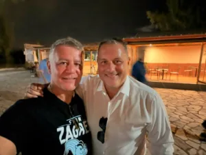 Η ΝΕΠ το... έκαψε στο «Metropolis», τιμή και στο παιχνίδι-γιορτή στο Μεσολόγγι