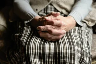 Αιγιάλεια: Στα δίχτυα της Ασφάλειας σπείρα που εξαπατούσε και έκλεβε ηλικιωμένους
