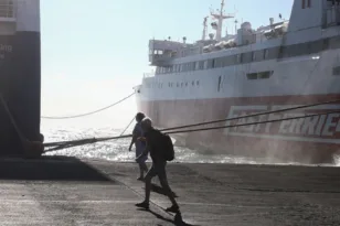 Απαγορευτικό απόπλου σε Ραφήνα και Λαύριο έως τις 13:00 – Προβλήματα και στον Πειραιά