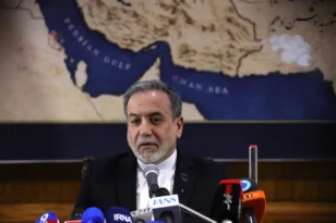 Αραγτσί κατά Νετανιάχου: «Φίδι – Παρέσυρε τις ΗΠΑ σε πόλεμο με το Ιράν»