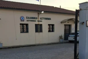 Επίθεση στο ΑΤ Γαστούνης: Πώς είναι δυνατόν να προσπερνάμε την εισβολή στο Αστυνομικό Τμήμα;