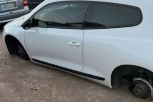 Μαγούλα: Πυροσβέστες στις φλόγες, άγνωστοι στα αυτοκίνητά τους – Καταγγελία για κλοπή ζαντών
