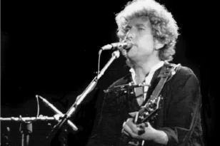 Το τραγούδι που ο Bob Dylan έπαιξε για πρώτη φορά στην Πάτρα