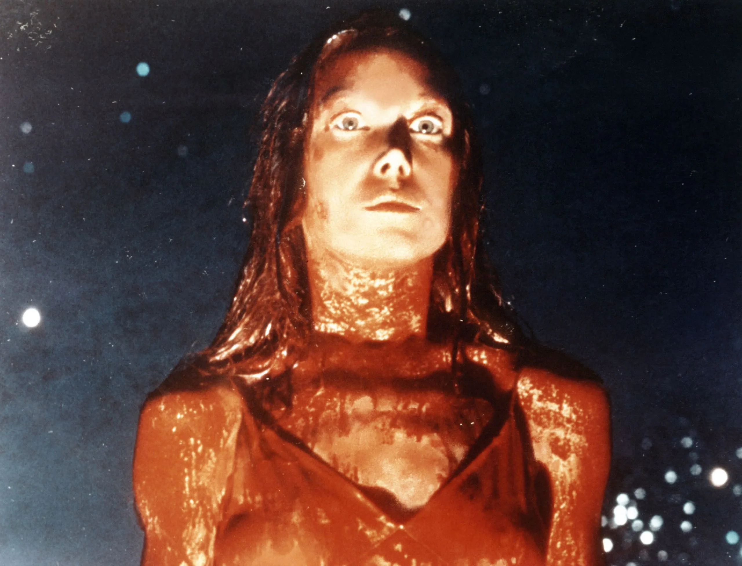 Η «Carrie» επιστρέφει στην εποχή του δημόσιου εξευτελισμού Carrie ταινία, Σίσι Σπέισεκ